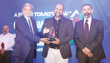 Marico gets best CSR Award for financial inclusion 