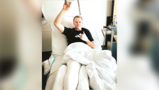 Neuer’s season over after ski accident 