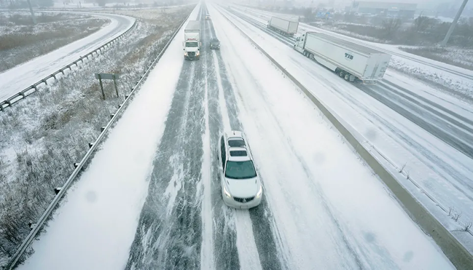 Winter storm leaves at least 17 dead in US