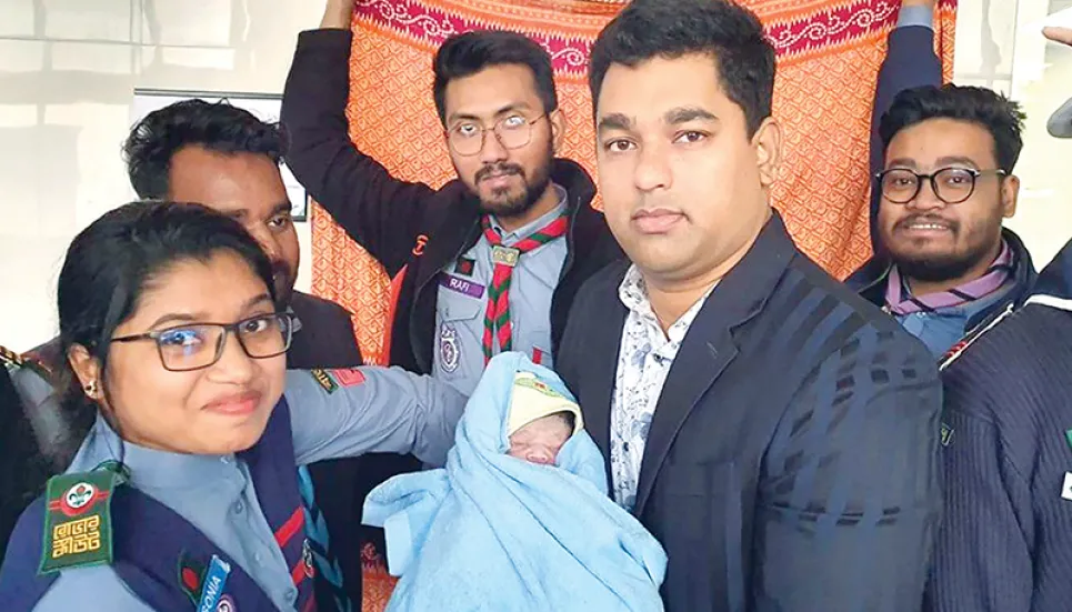 Baby born at Dhaka metro rail station in Agargaon