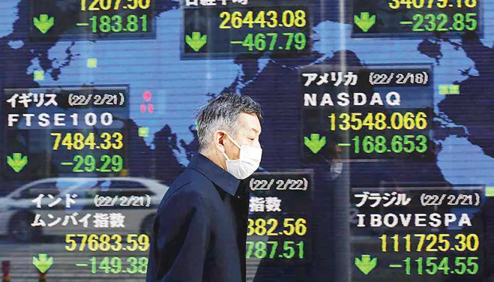 Global stocks rise for sixth straight session, BOJ speculation lifts yen