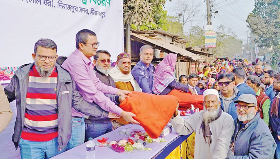 LankaBangla distributes blankets among destitute in Dinajpur