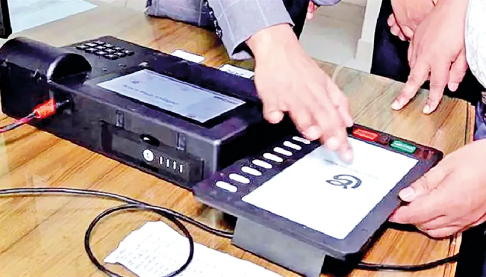 Govt halts EVM procurement project over fund crunch: EC 