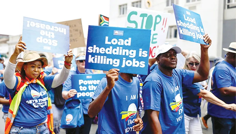Hundreds protest S Africa energy crisis The Business Post