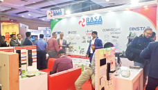 Visitors throng digital fair on day one