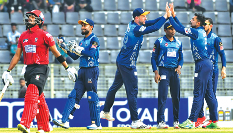 Dhaka keep playoff hopes alive