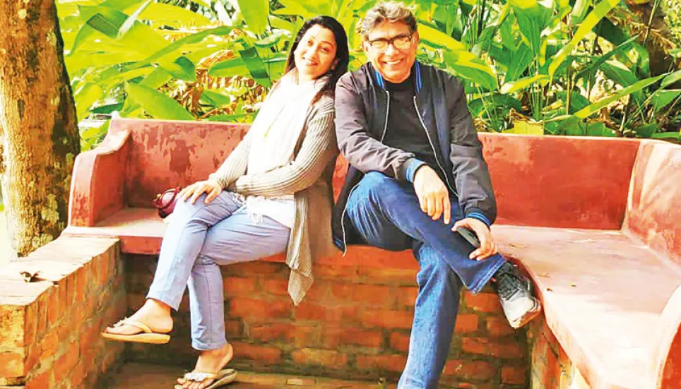 Deepa Khandakar pairs up with Afzal Hossain