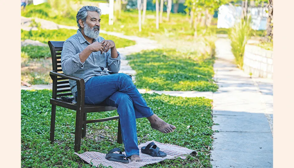 I like to see larger-than-life drama: Rajamouli