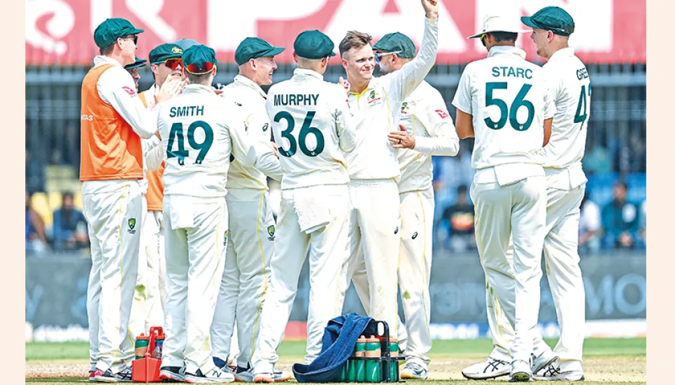 Australia take lead as India collapse in third Test