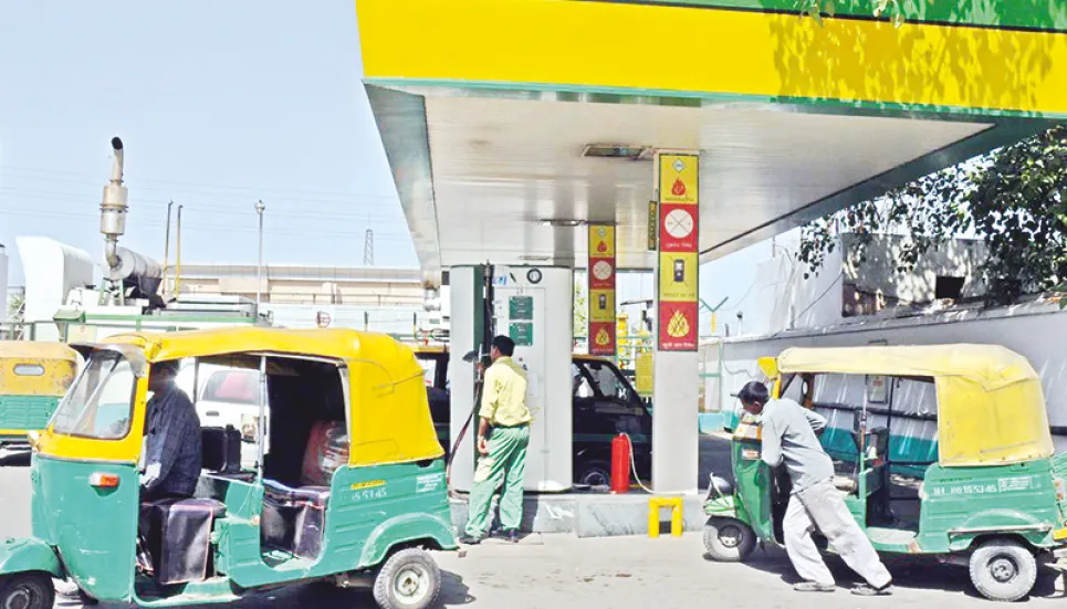 CNG prices reduced in Delhi 