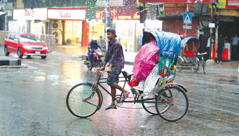 Nor’wester with gusty wind sweeps over Dhaka