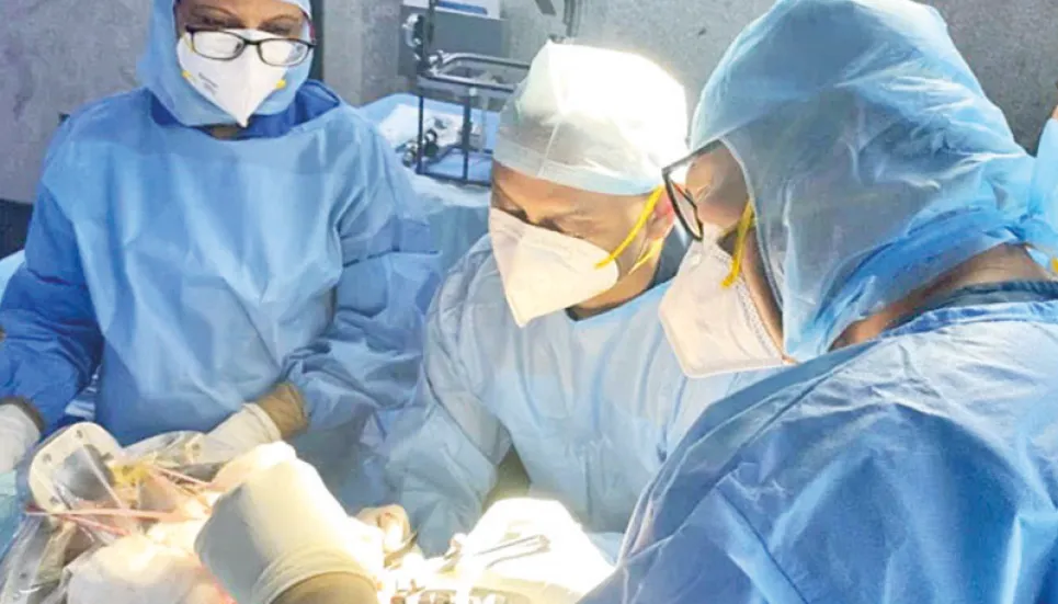 US doctors perform brain surgery on baby still in womb