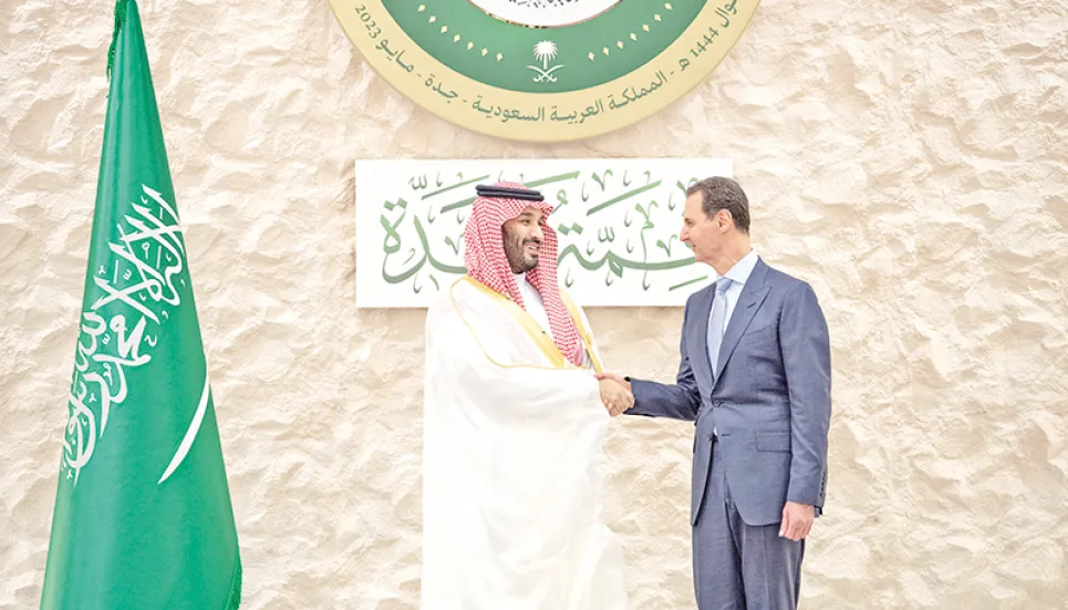 Assad caps return to Arab fold at Saudi-hosted summit