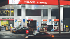 Sinopec signs deal to enter Sri Lanka retail fuel market