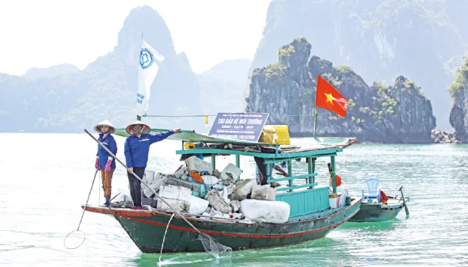 Vietnam battles plastic blight in idyllic Ha Long Bay