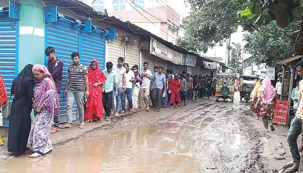 Gazipur residents suffer due to dilapidated road