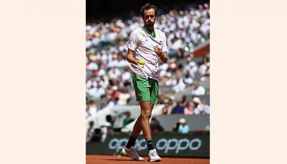 2nd seed Medvedev knocked out of French Open