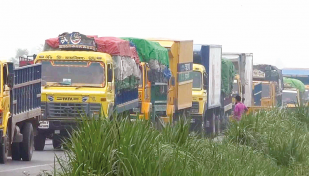 14km tailback on Bangabandhu Bridge Highway