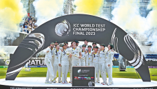 Aussies claim Test crown thrashing India