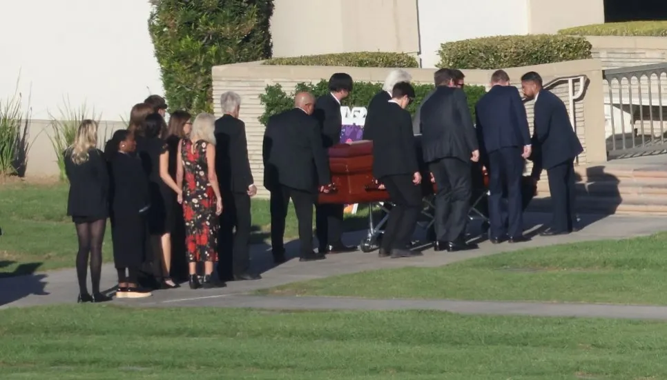 ‘Friends’, family bid farewell to Matthew Perry