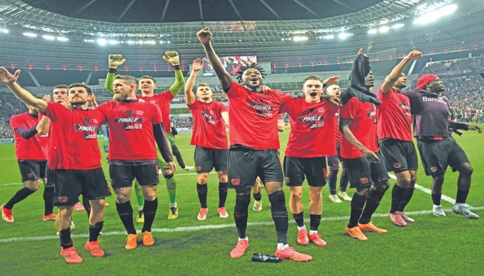 Leverkusen beat Roma to move into final