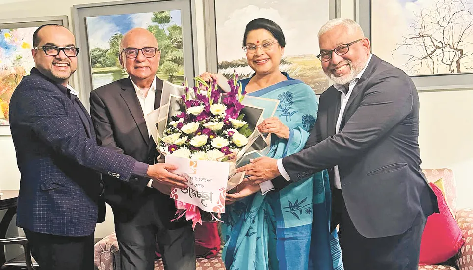 Sangeet Oikko Bangladesh felicitates Rezwana Choudhury Bannya for 'Padma Shri'