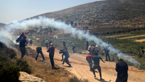 Over 120 wounded in overnight clashes in east Jerusalem