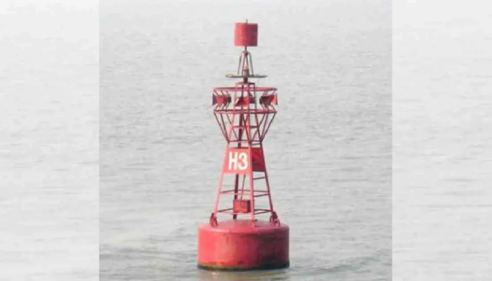 Authority places lighted buoy to protect Padma Bridge from ferries