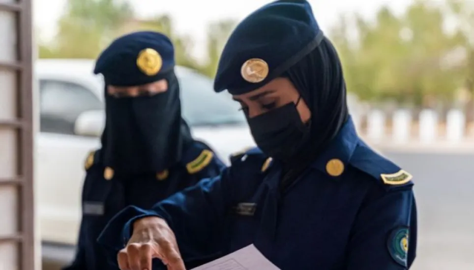 Six Saudi men arrested for harassing visiting woman
