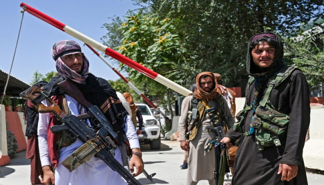 Some Taliban fighters swap AK-47s for made-in-America rifles - The ...