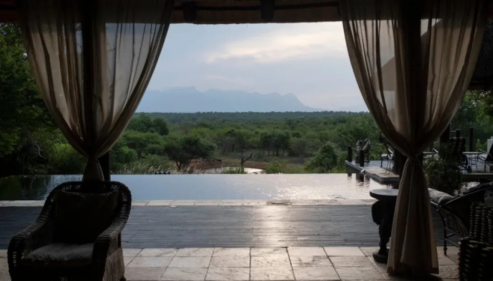 Omicron empties South Africa safari lodges