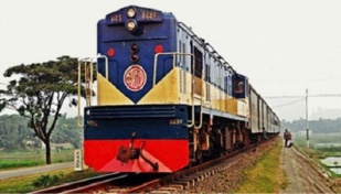 4 killed in Nilphamari train accident