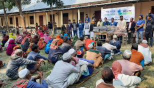 Bashundhara Group distributes blankets among cold-hit people in Kurigram