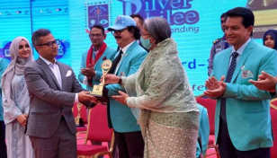 Abdullah Rakib receives MAA Award