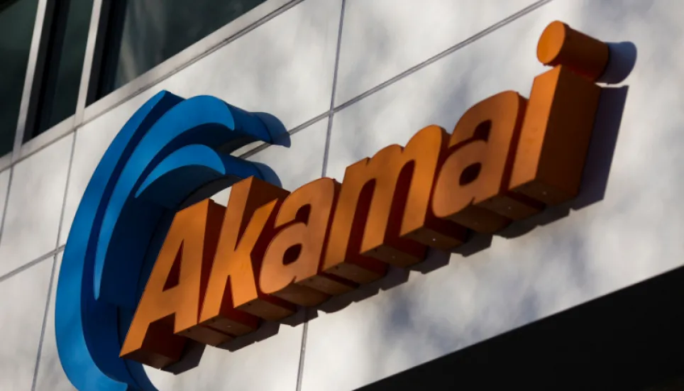 Akamai software update triggers internet outages