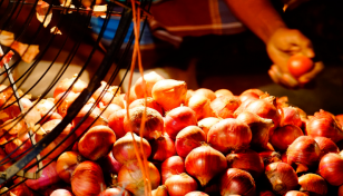 Onion prices soar on ‘supply crunch’ in Dhaka