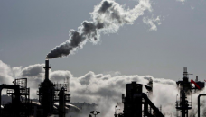 Global carbon price floor would limit global warming: IMF