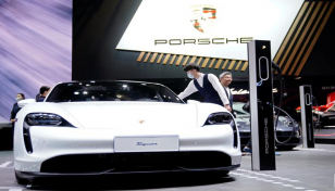 Porsche to set up joint venture with German battery maker