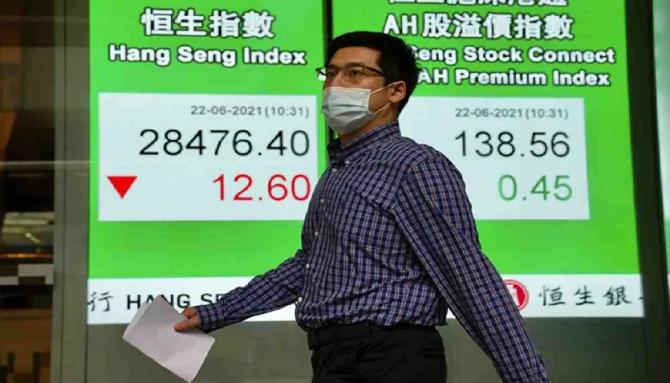 Asian shares track rebound on Wall Street