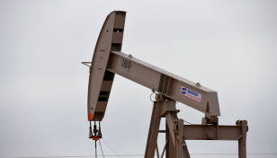 Oil prices mixed in tight range, Asia's Covid-19 restrictions weigh on sentiment