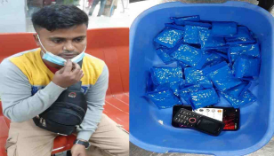 Man held with 8,000 Yaba pills at Dhaka airport