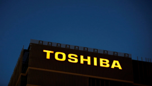 Toshiba plans to split into three firms