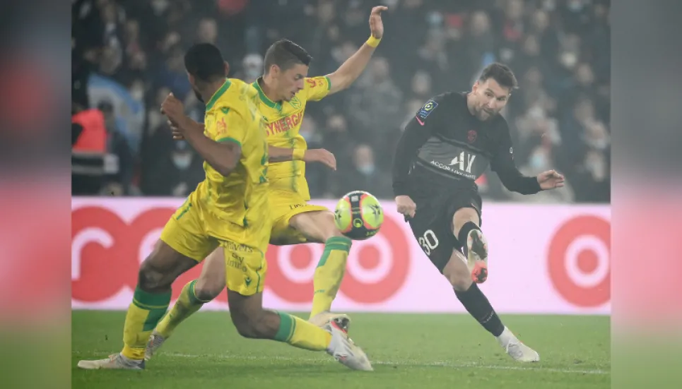 Messi Scores First Ligue 1 Goal As 10 Man Psg Beat Nantes The