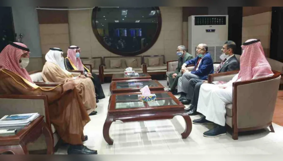 10-member Saudi delegation joins Investment Summit