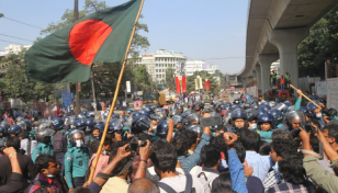 Police foil students’ bid to block Shahbagh