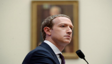 Zuckerberg loses nearly $7b in hours as facebook plunges