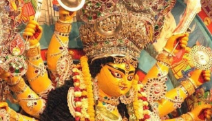 Durga Puja ends in Ctg with immersion of idols after 4-hr suspension