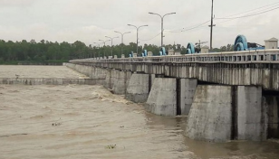 Teesta Barrage gates opened to tackle water level rise
