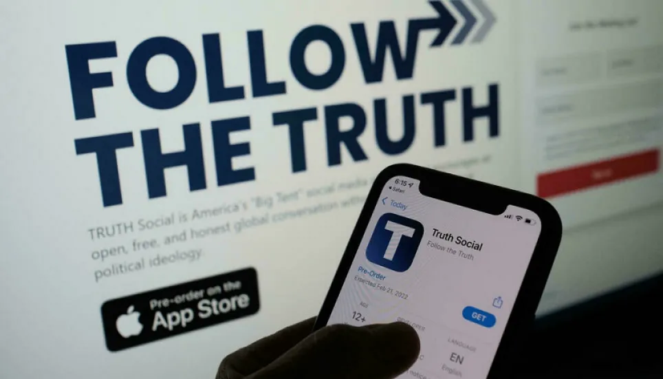 Trump announces plans to launch new social network 'TRUTH Social'