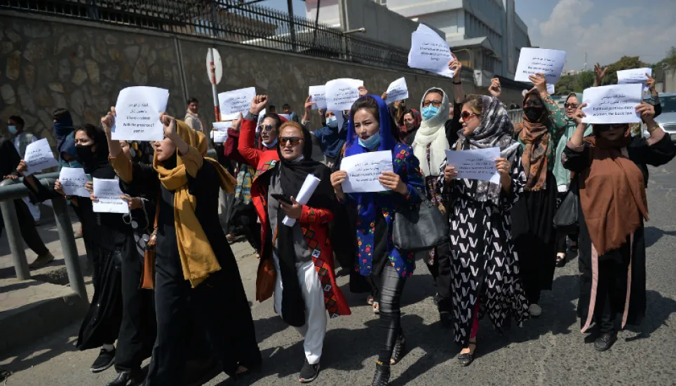 Taliban break up women's rights protest in Kabul